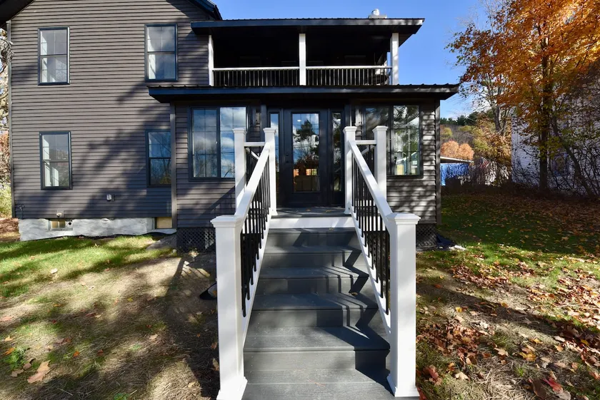 Shore House - Image 1