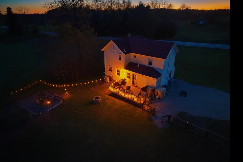 Renovated Farmhouse • Wood-Fired Hot Tub • Bethel - Image 1