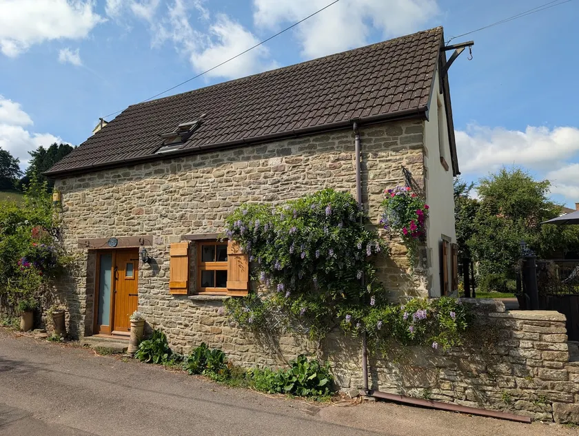 Forest of Dean 'Horlicks' Cottage. 'Wye' not stay? - Image 1