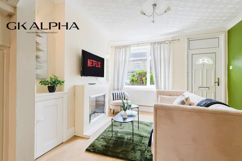 Spacious 3BR Home for Contractors | Sleeps 7 | - Image 1
