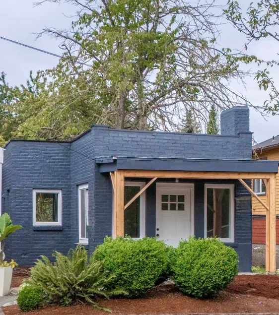 West Seattle Home W/ King Bed & A/C - Image 1