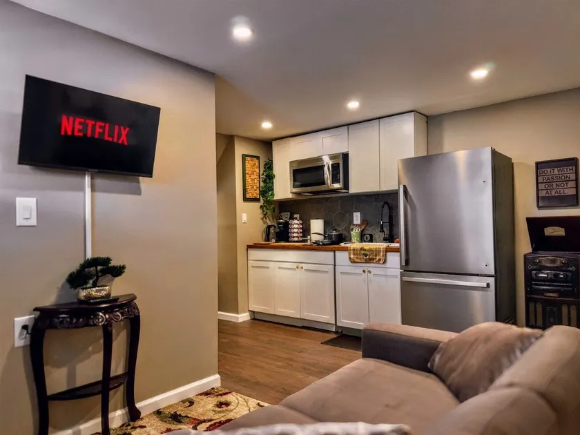 15 min away from - Universal Studios! -Cozy Studio - Image 1