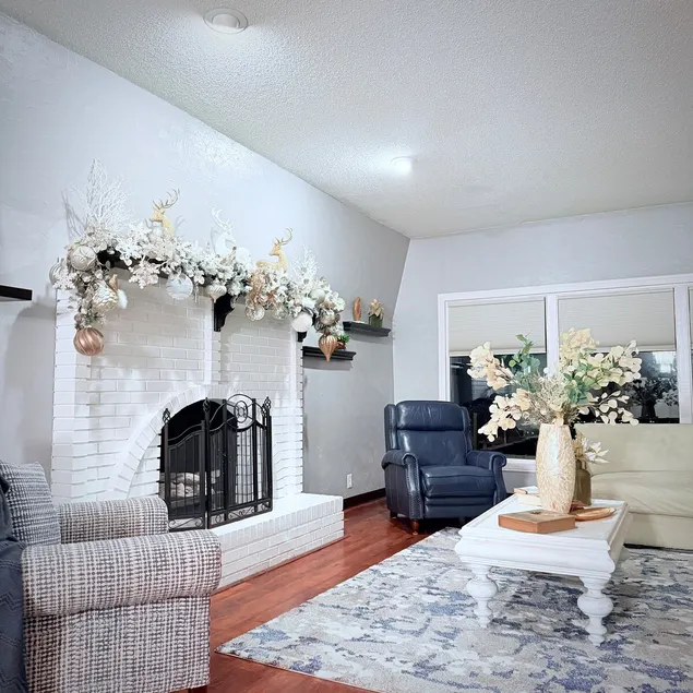 Mountain & Valley Vista Home NSL - Image 1
