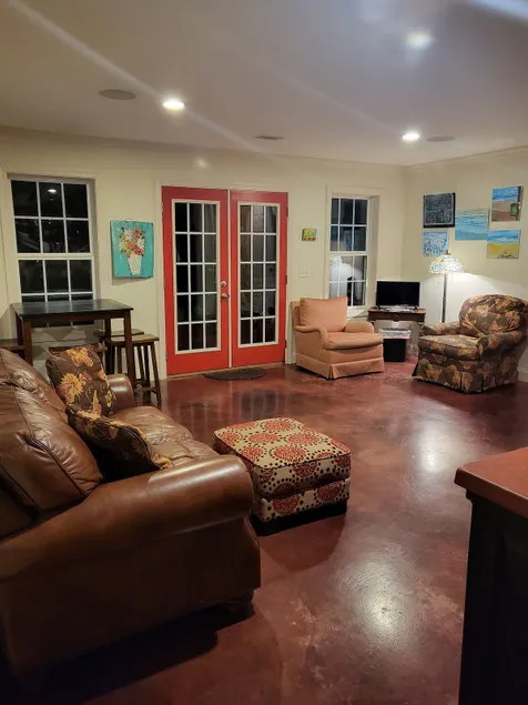 Peaceful Southern Charm (2 auto limit) - Image 1