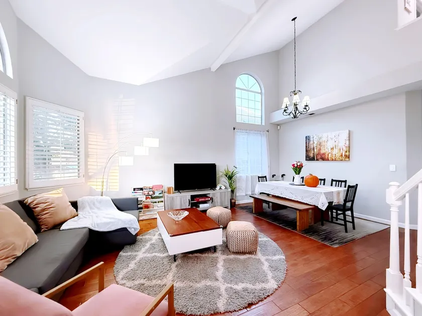 Cozy Morden Family & Work Retreat-Great Location - Image 1