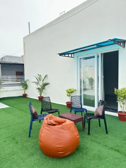 GreenView Penthouse - Image 1