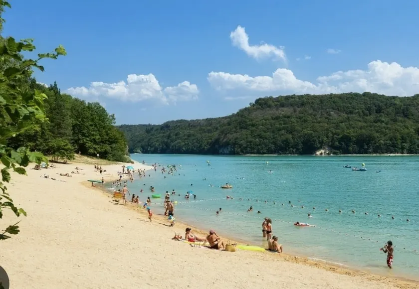 Gîte Les Plaisirs du Lac avec spa & sauna - Image 1