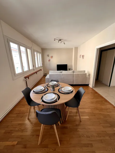 Le Pasteur - Cosy and Central - Image 1