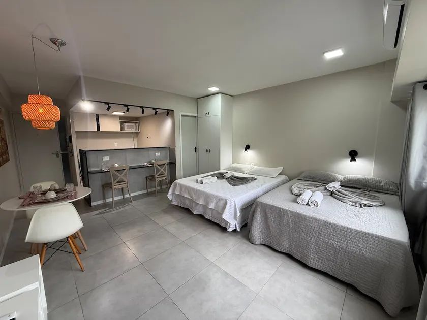 210 Charm flat - Image 1