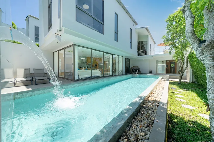 Yahai no Yume 4 Bedroom Private Garden Pool Villa 4 * 12m Super Large Pool Walking Blue Tree Water Park View Bathtub Barbecue Grill - Image 1
