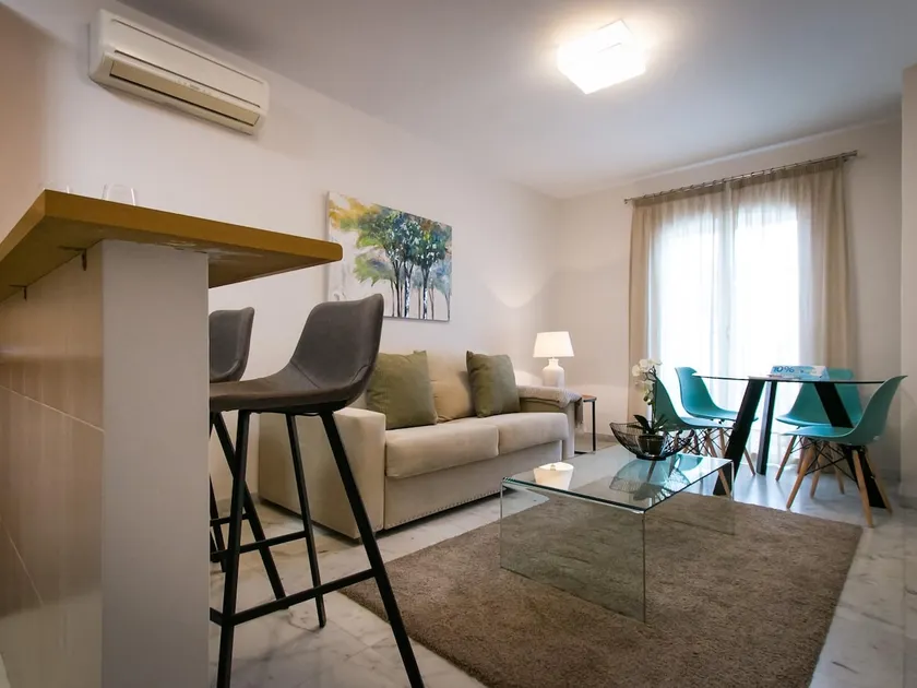 H2M Peña Balcony French & Smart TV & Optional Parking - Image 1
