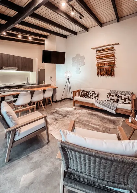 Country apartment and terrace - Image 1
