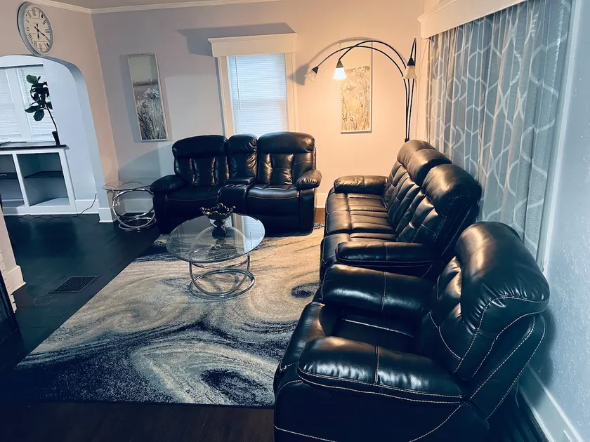 The cozy Escape, Your Home Away. - Image 1