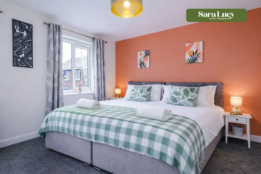 2-BR |Parking|Last Min Discount | Gobowen Hospital - Image 1