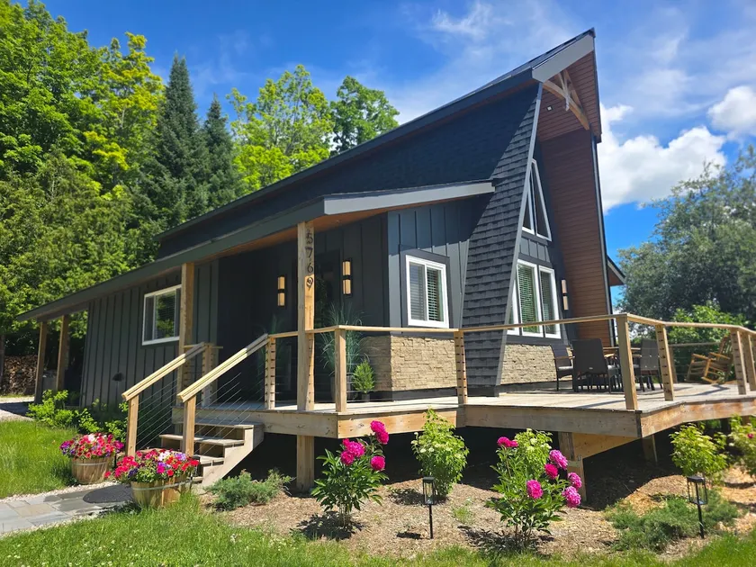 Designer Aframe- 15 mins from Petoskey and Walloon - Image 1