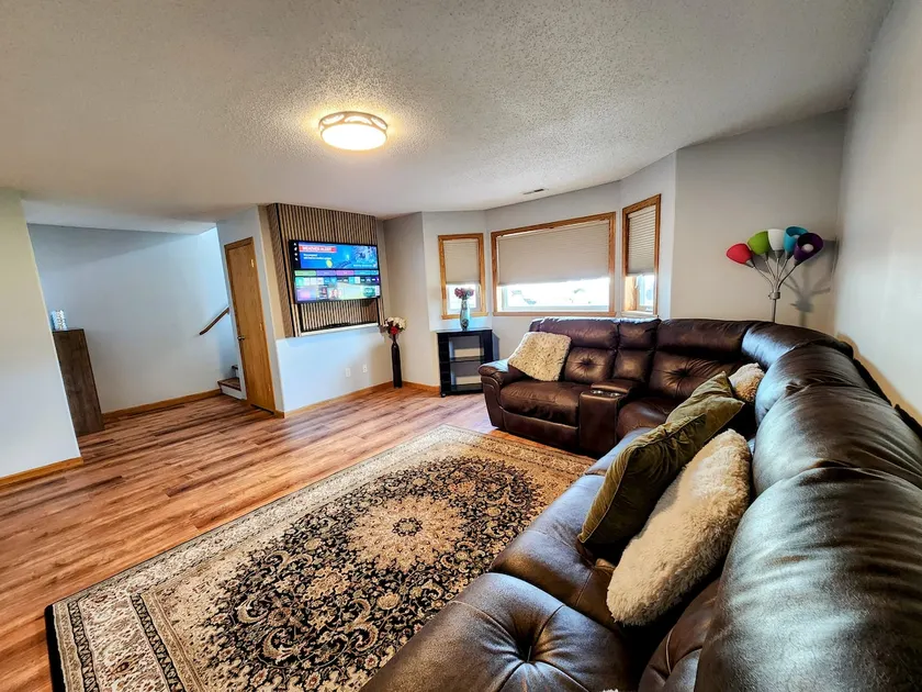 Urban Comfort • Fargo Stay - Image 1