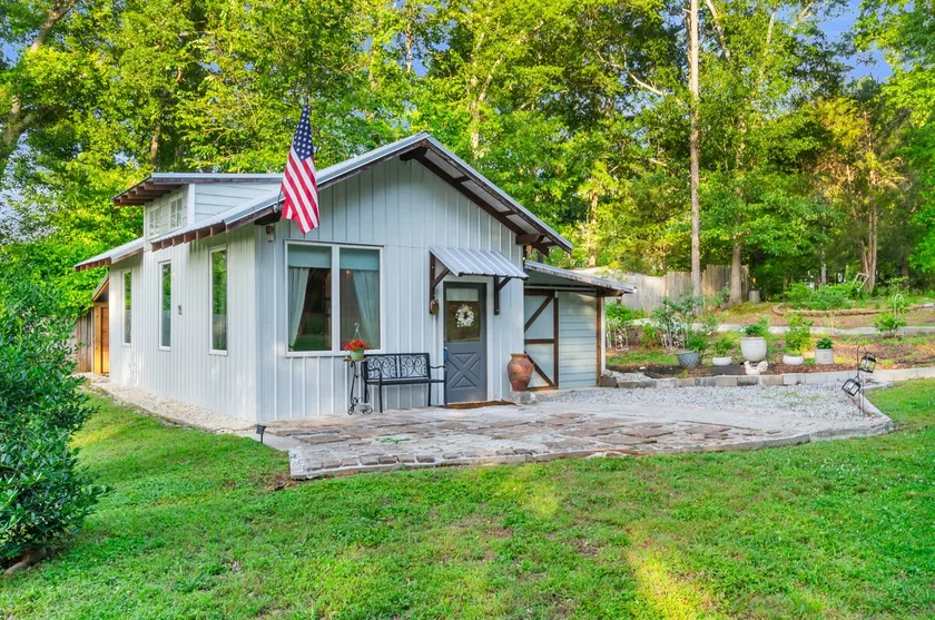 Clemson Cottage: Secluded on 1.3 acres & quaint AF - Image 1