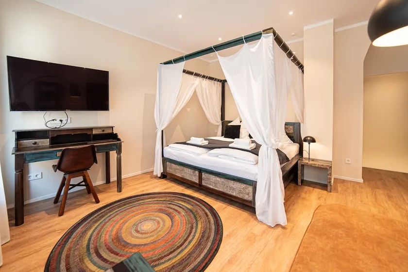 Goa Black Suite with city view - Image 1