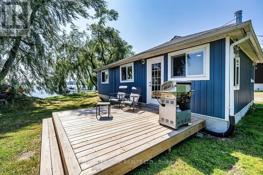 Little blue lake house - Image 1