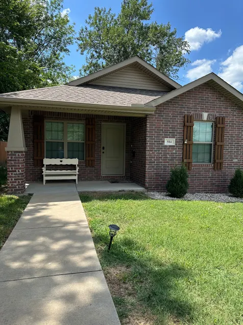 Clean Joplin Charmer! - Image 1