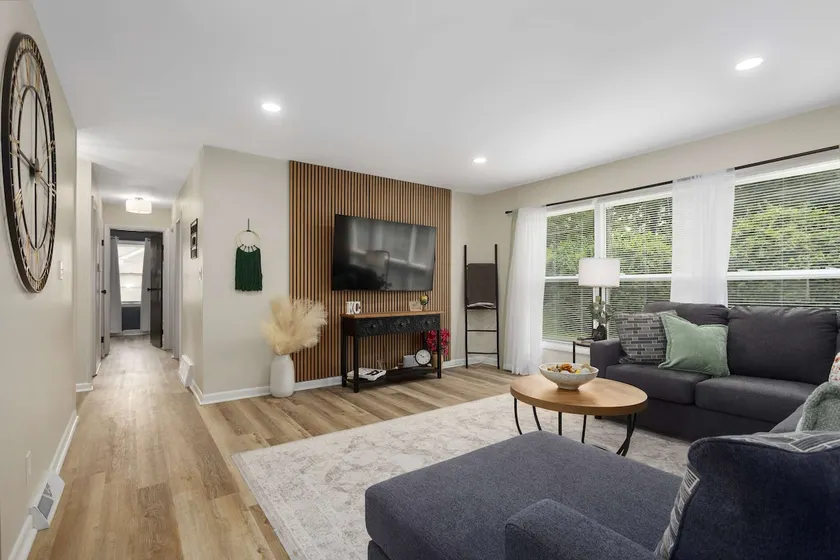Spacious House w/Game Room & King Beds, Near KC - Image 1