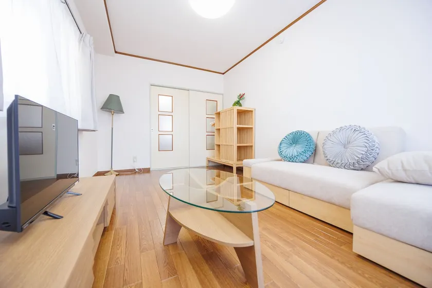 45 m² spacious! Open and comfortable space for families - Image 1