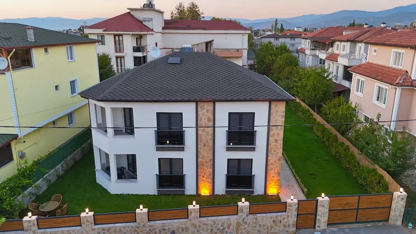 Villa Nicea - Modern Villa with Pool in the Center - Image 1