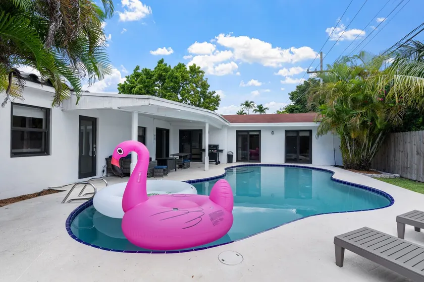 Miami Luxury Villa w/ Pool & Theater room! - Image 1