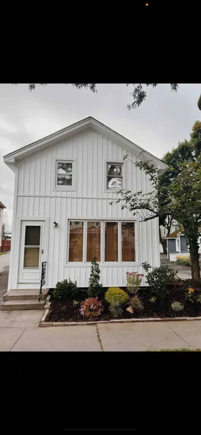 Flower City Abode / Park Ave Roc 2bd/2bath House - Image 1