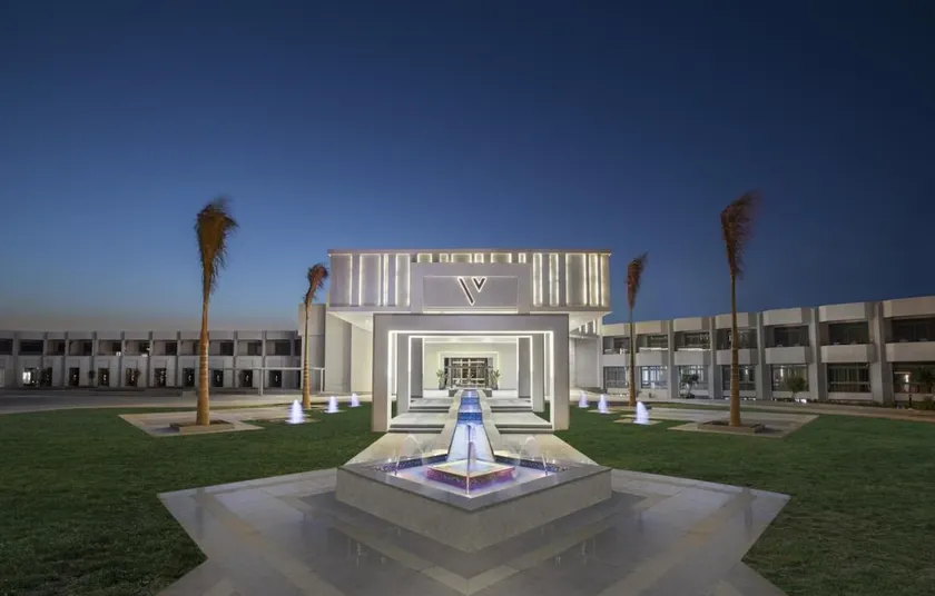 Luxury chalet, beach front - Image 1