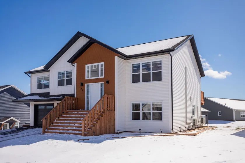 Newly renovated - few minutes from Charlottetown - Image 1