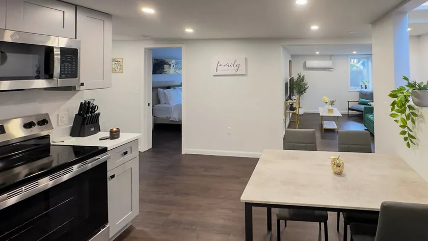 Modern Apartment Near Tweed -Yale -New Haven - Image 1