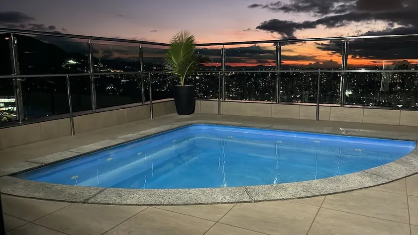 Unique view with air conditioning! Fully Equipped Studio in a Central Location - Image 1