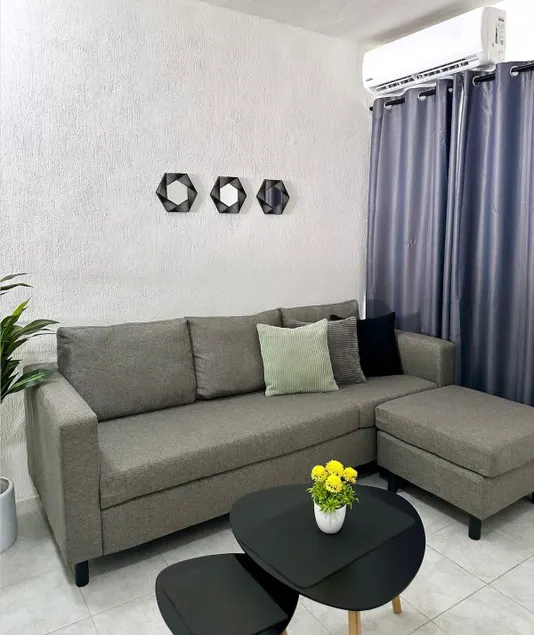 House with A/C near Multiplaza Chedraui and OXXO - Image 1