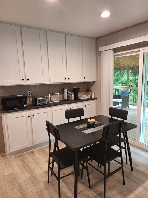 Hideaway Guest House - Image 1