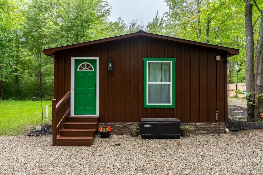 Fall Getaway | Cozy Cabin | Bills + Wine - Image 1