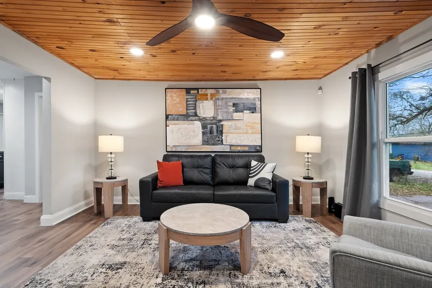 Cozy City Living Greenville | Easy Downtown Access - Image 1