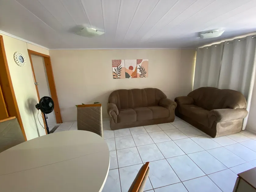 Large house with suite, plus 2 bedrooms - Image 1