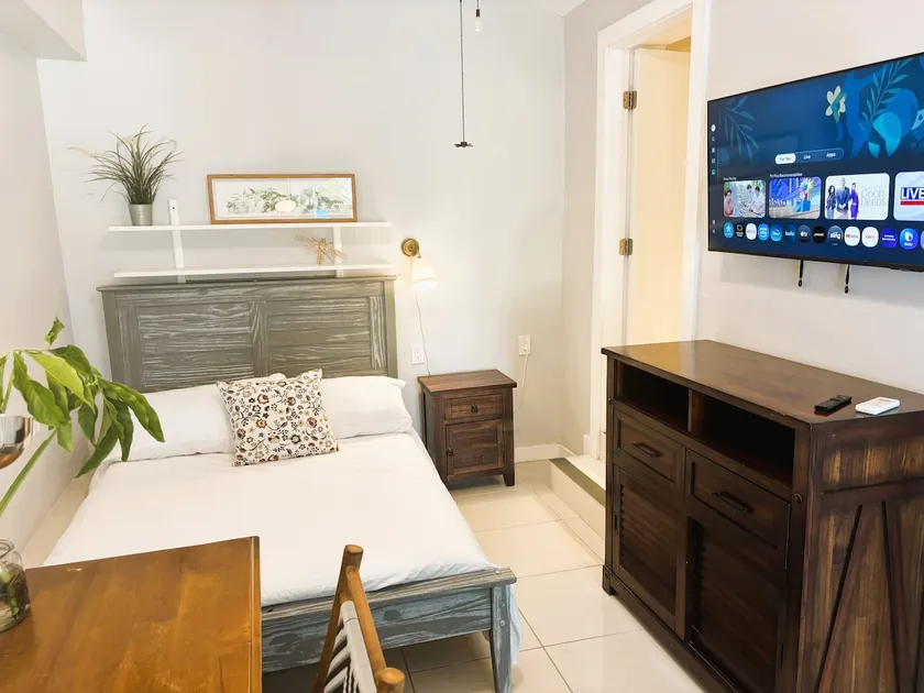 Urban Retreat w/A+ Location! - Image 1