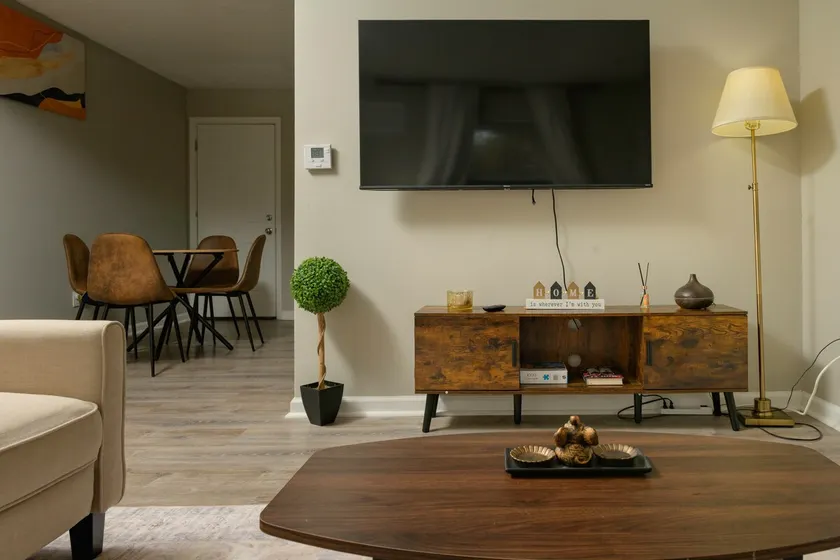 Comfortable and Calm Stay in Columbus - Image 1