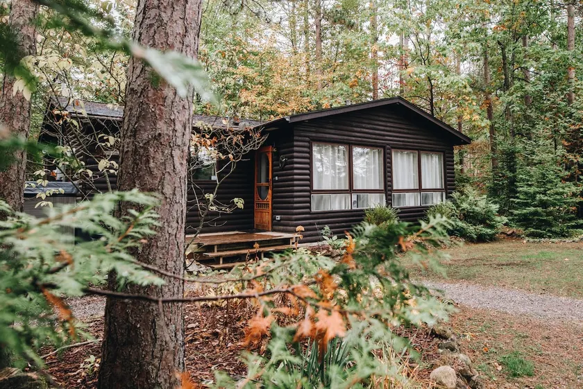 Cozy Cottage w/ Hot Tub / Firepit and Great Views - Image 1