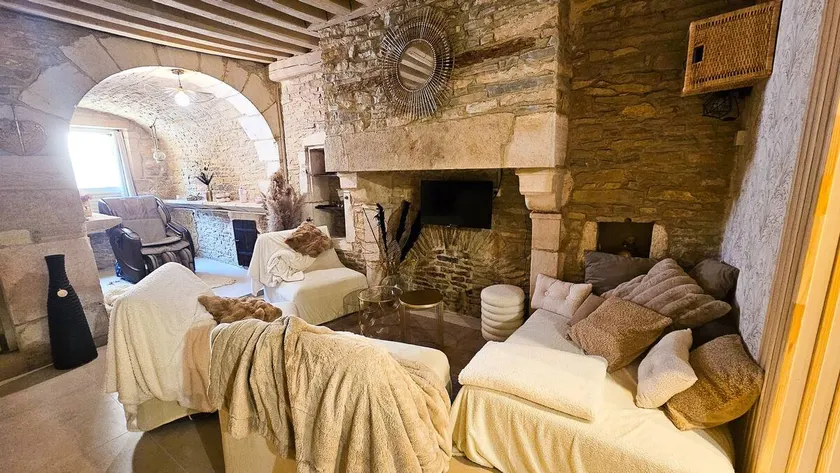 Old charm and sauna/hammam wellness escape - Image 1