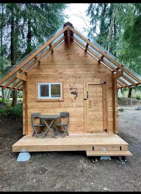 Riverside Cabin - Image 1