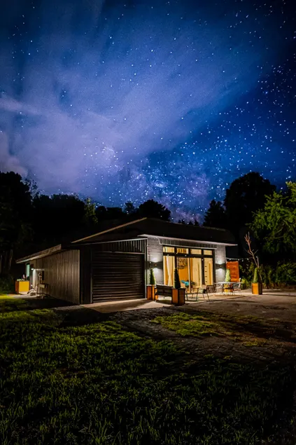 Family Guesthouse | 5 Minute Drive to the Beach - Image 1