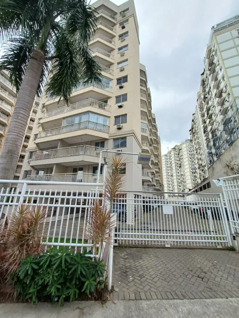 Luxury duplex penthouse with pool - Image 1