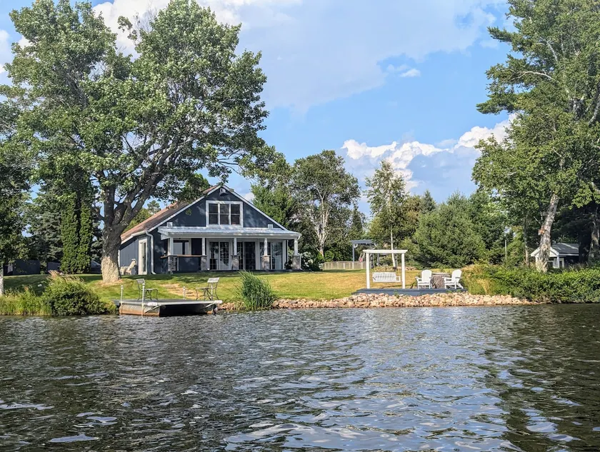 Haven Point Lakefront- hot tub/pontoon - Image 1