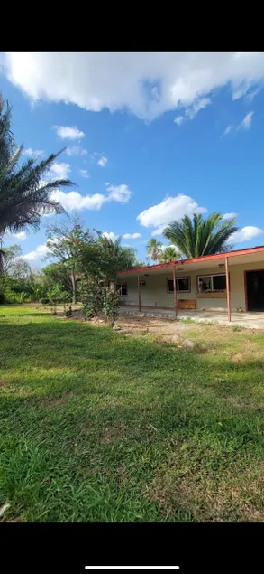 Captain Joe’s Hideaway - Image 1