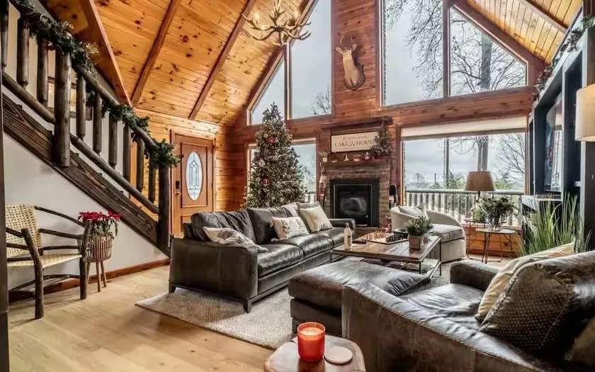 Minnies Mountain Lake House - Image 1