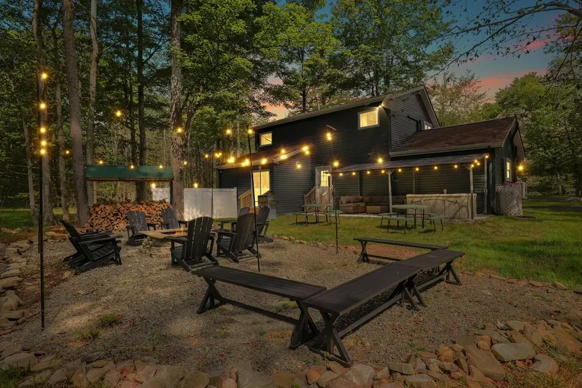 Firepit, Hot Tub, Game Room, pool & Lake! - Image 1