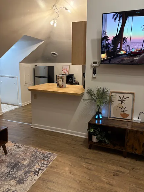 Cozy Harrisburg Studio • Self Check-In + Parking - Image 1
